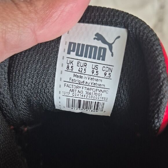 HOST PICK🥳 Puma Red Sneakers with White Detailing - Picture 10 of 16
